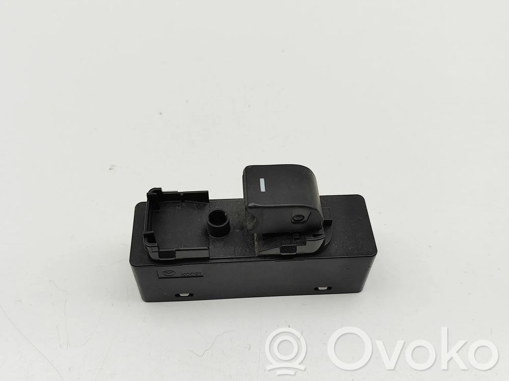 Electric window control switch   KD4566370