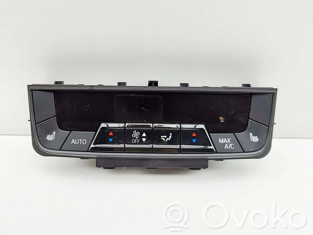 BMW iX Interior fan control switch 