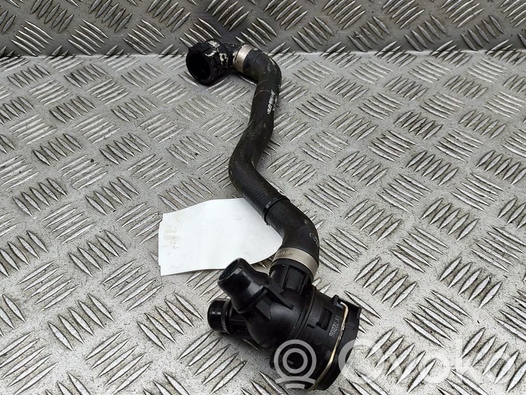 BMW iX Engine coolant pipe/hose 