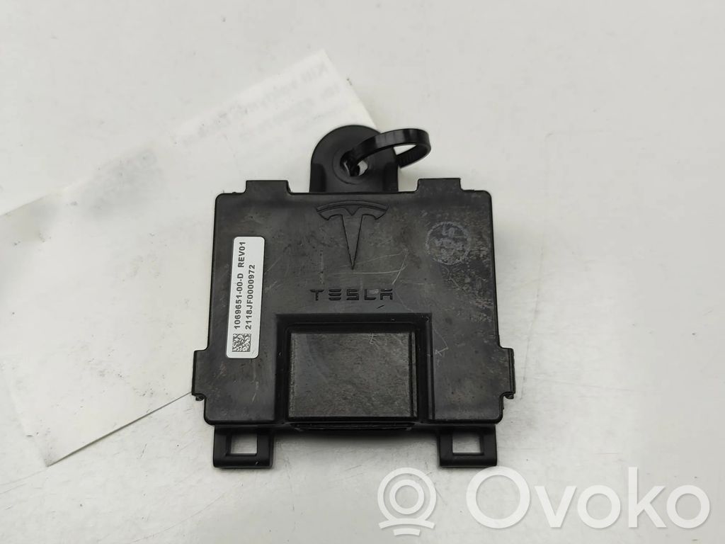 Tesla Model S Autres dispositifs 