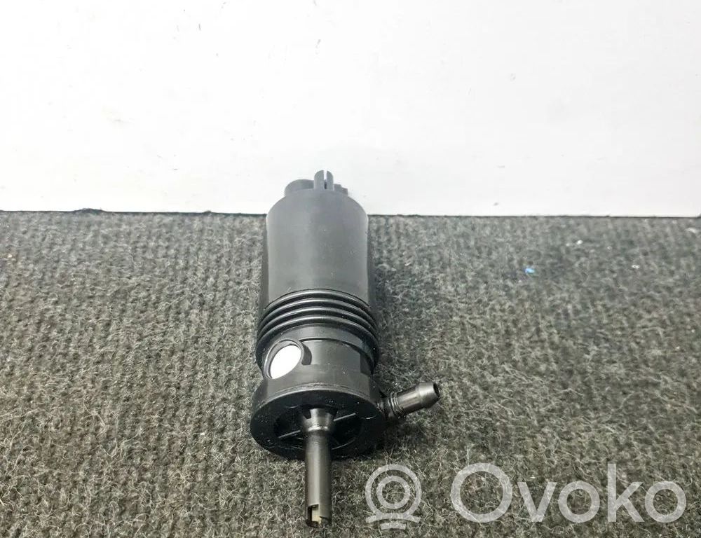 Tesla Model 3 Windscreen/windshield washer pump 