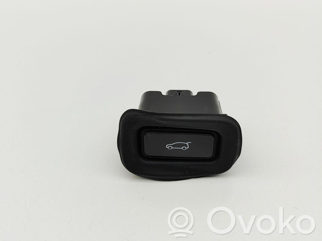 Tailgate/boot open switch button   CPLA10E998BA