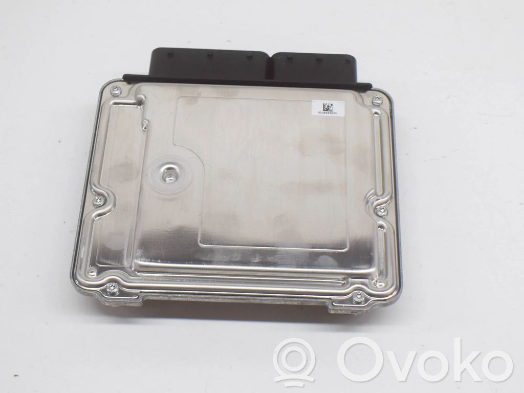 BMW 3 F30 F35 F31 Variklio valdymo blokas 