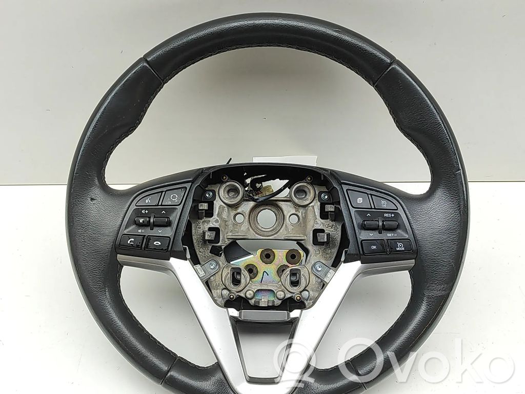 Hyundai Tucson TL Ohjauspyörä 