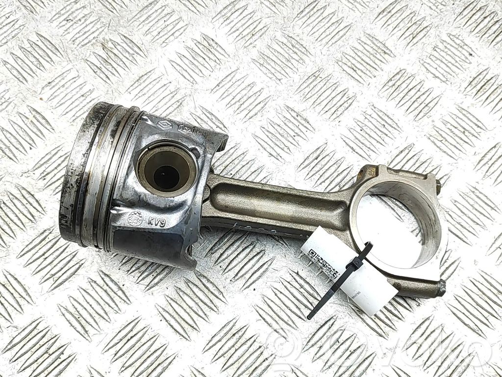 Opel Vivaro Piston 