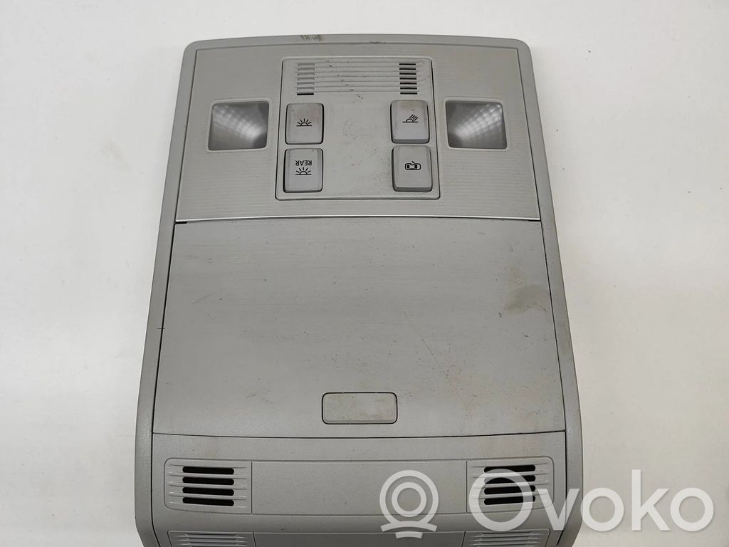 Skoda Superb B8 (3V) Front seat light 