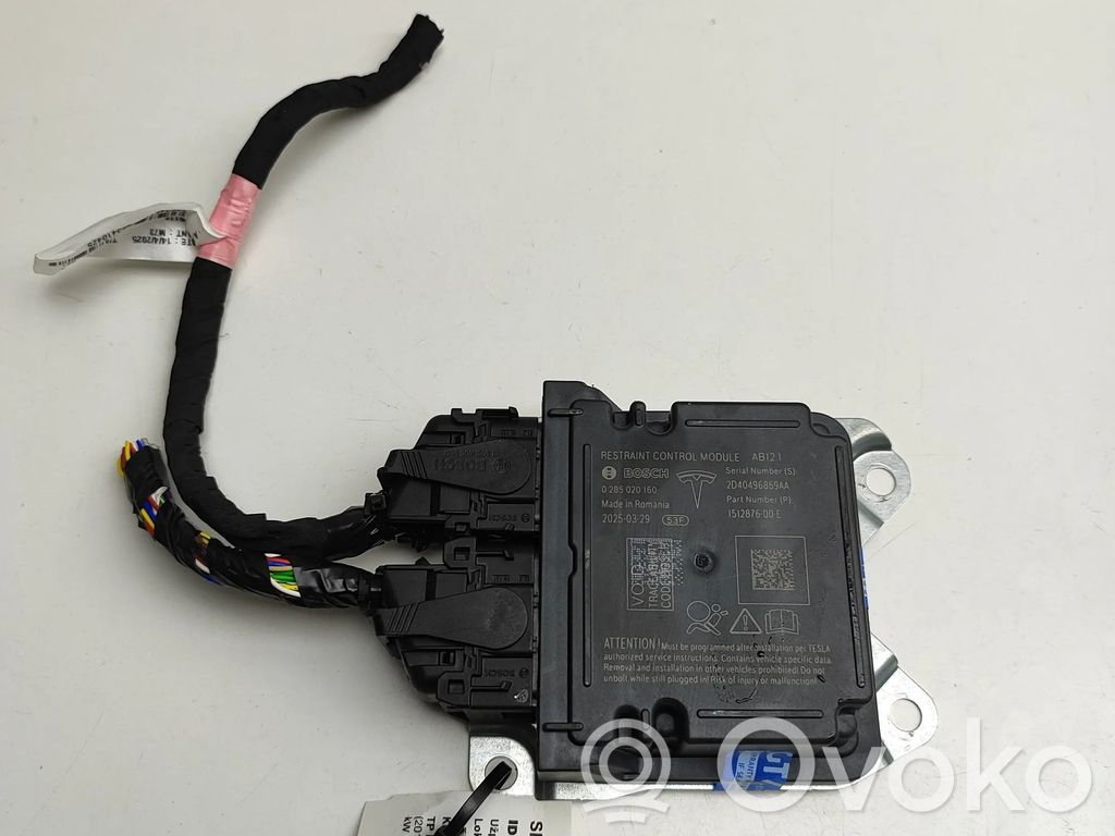Tesla Model Y Juniper Airbag control unit/module 