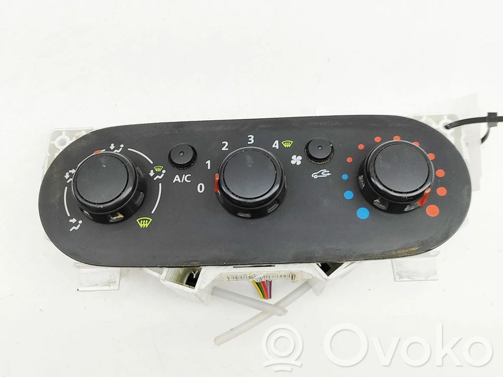 Renault Trafic III (X82) Interior fan control switch 