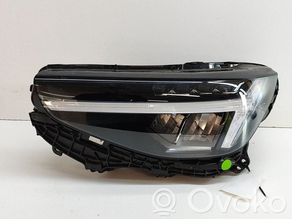 Volvo XC40 Phare frontale 