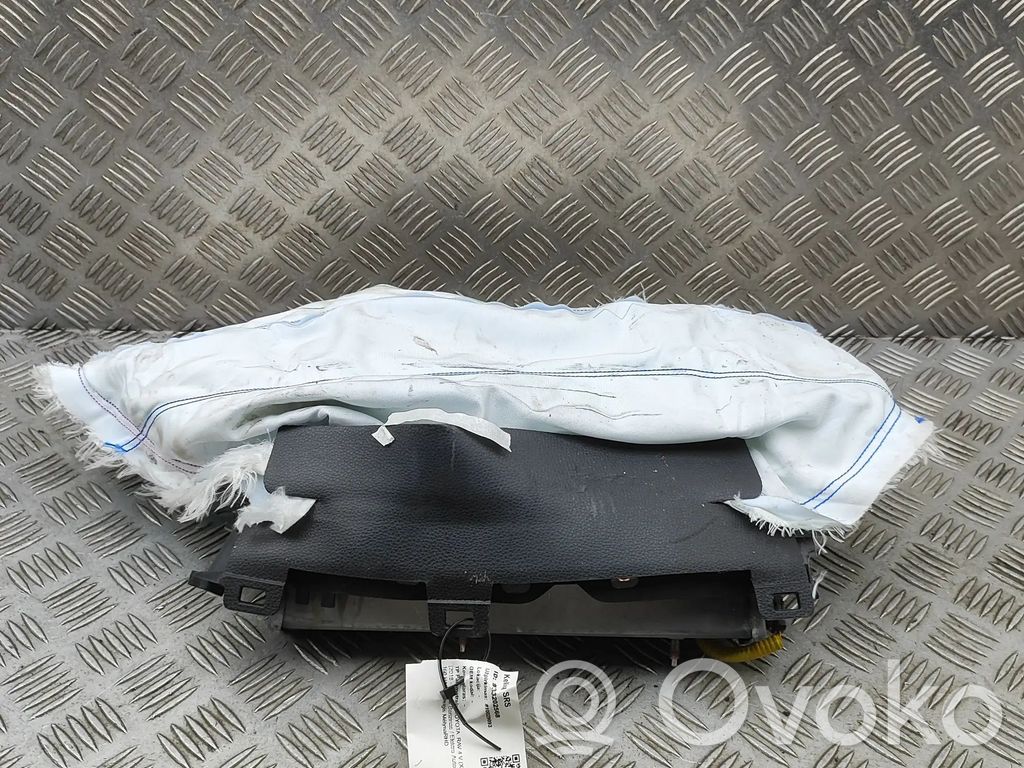 Toyota RAV 4 (XA50) Polviturvatyyny 
