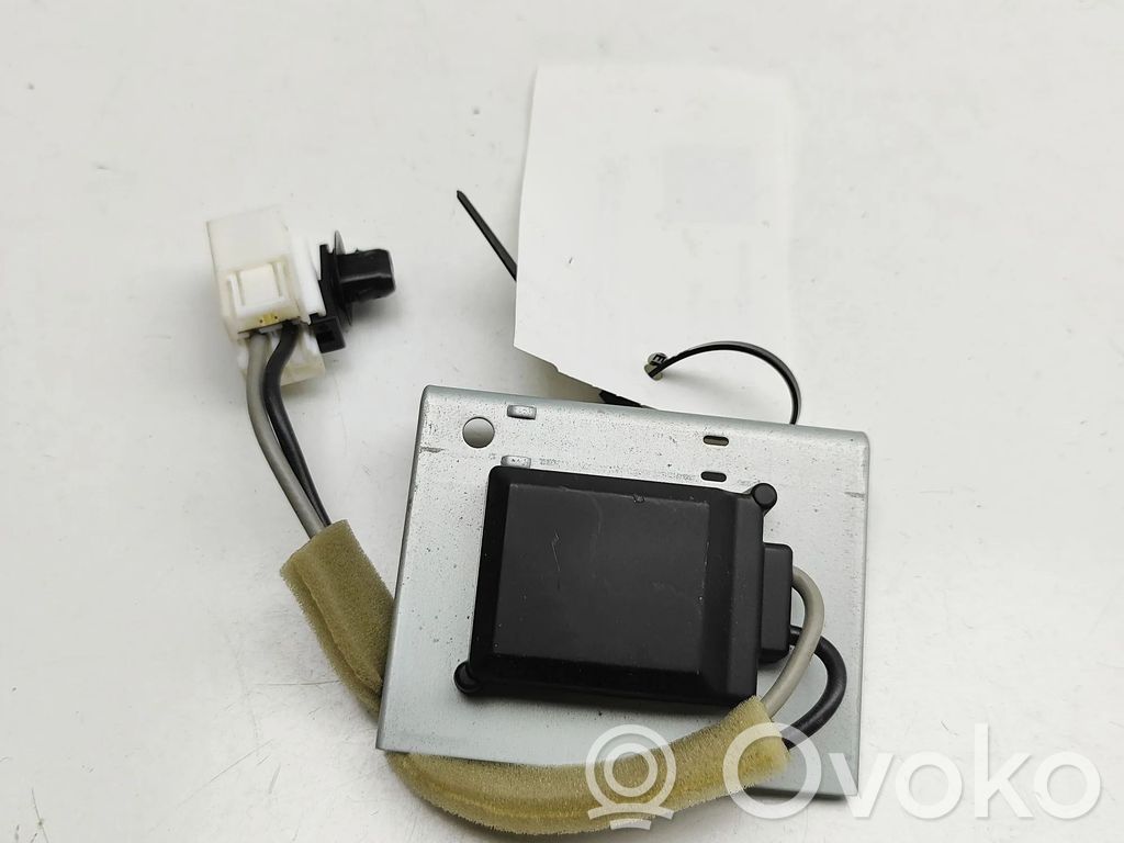 Subaru Forester SK Antena GPS 