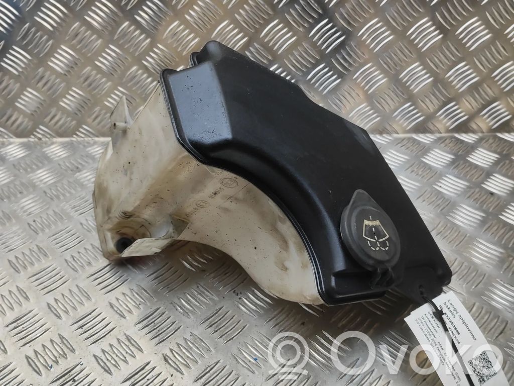 BMW Z4 E85 E86 Logu šķidruma tvertne 