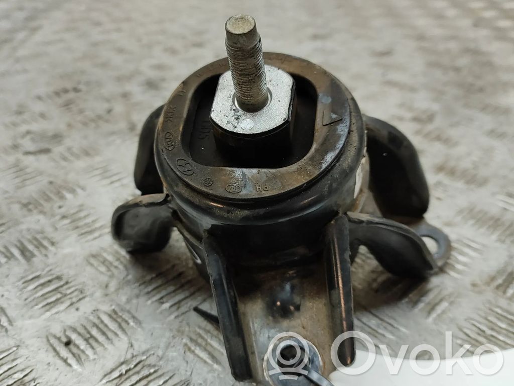 Engine mount bracket   21810A5500