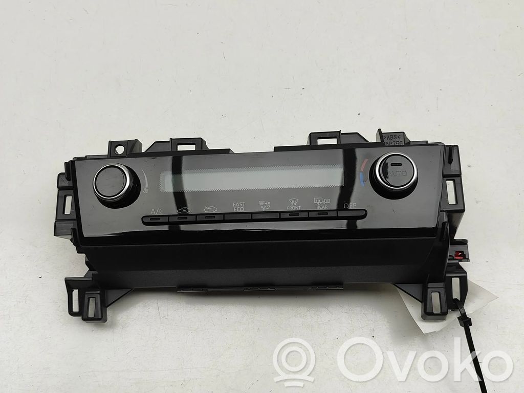 Toyota Yaris Cross Przełącznik / Włącznik nawiewu dmuchawy 