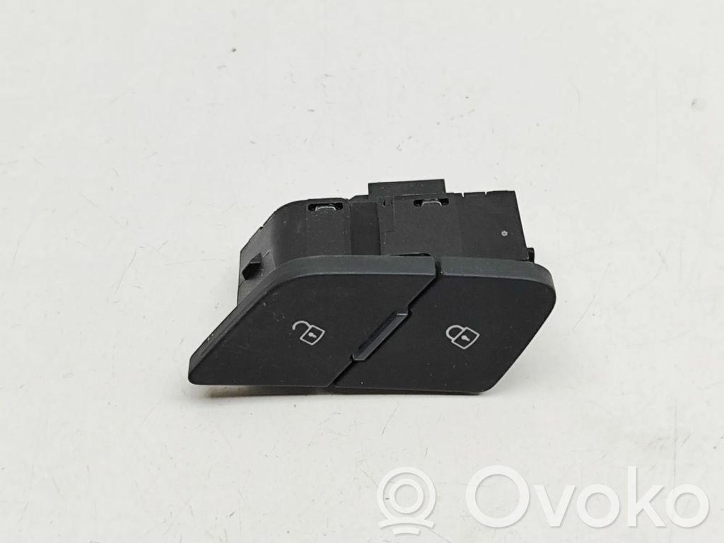 Audi A3 8Y Central locking switch button 