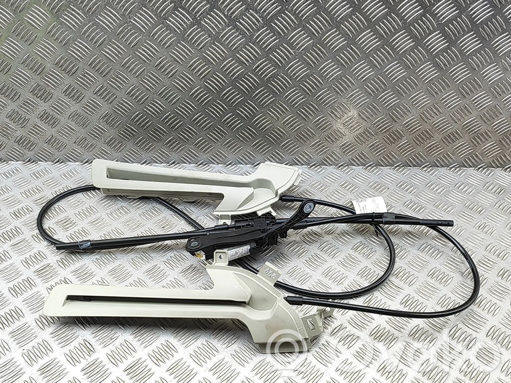 Roleta elektryczna przeciwsłoneczna tylnej szyby   31675974,9918019146,8962007114,9918019147,9929003839