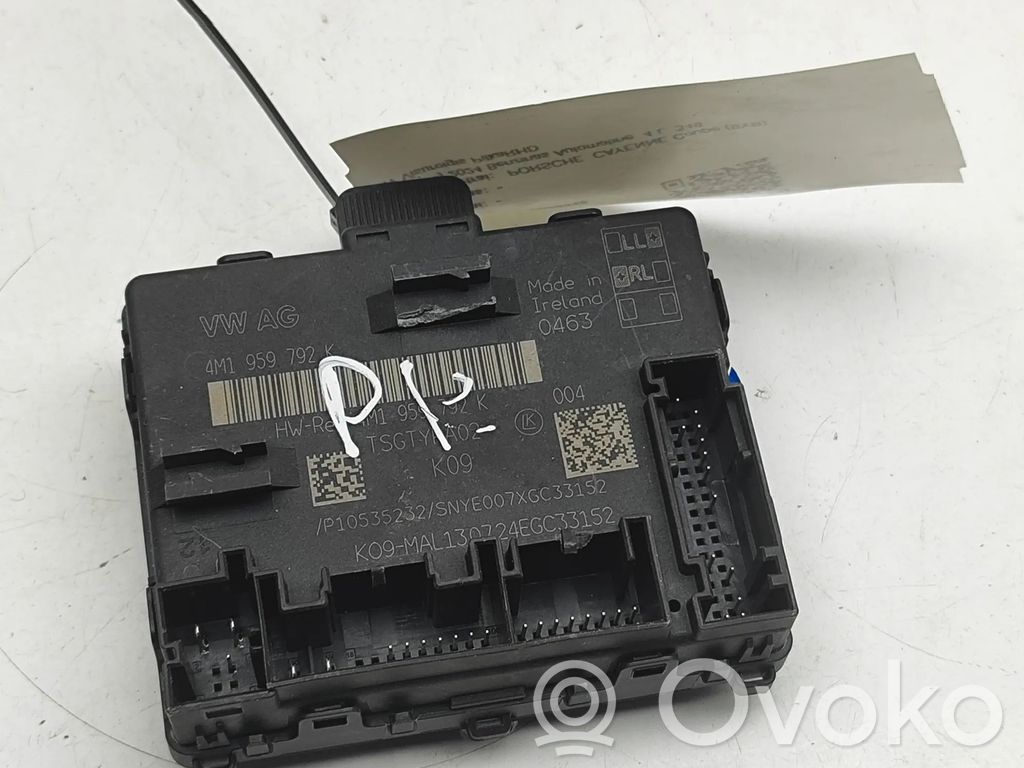 Porsche Cayenne (9Y0 9Y3) Door control unit/module 