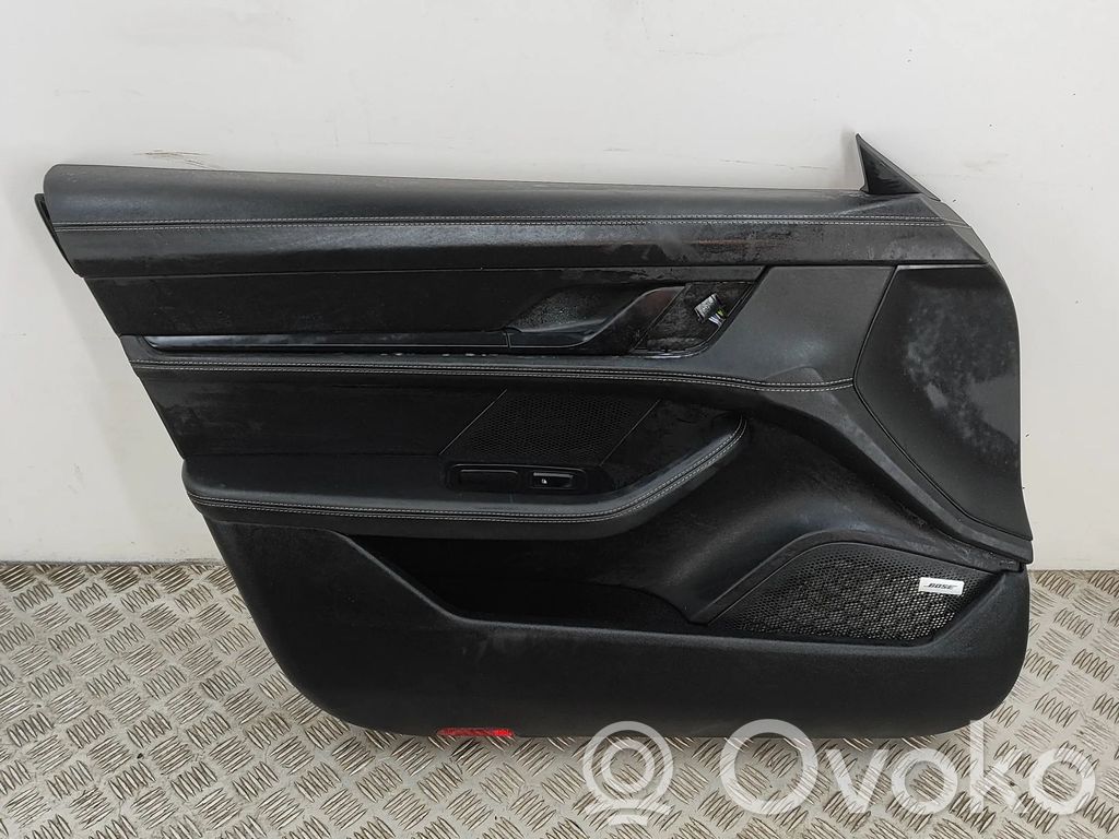 Porsche Taycan 9J1 Boczki / Poszycie drzwi przednich 