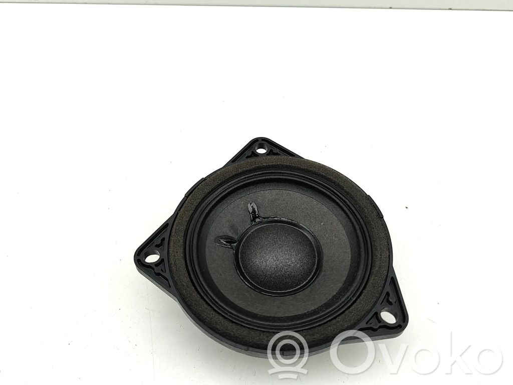 Porsche Taycan 9J1 Altavoz de la puerta trasera 