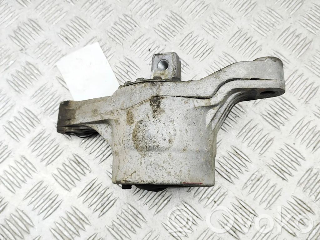 Maserati Levante Engine mount bracket 