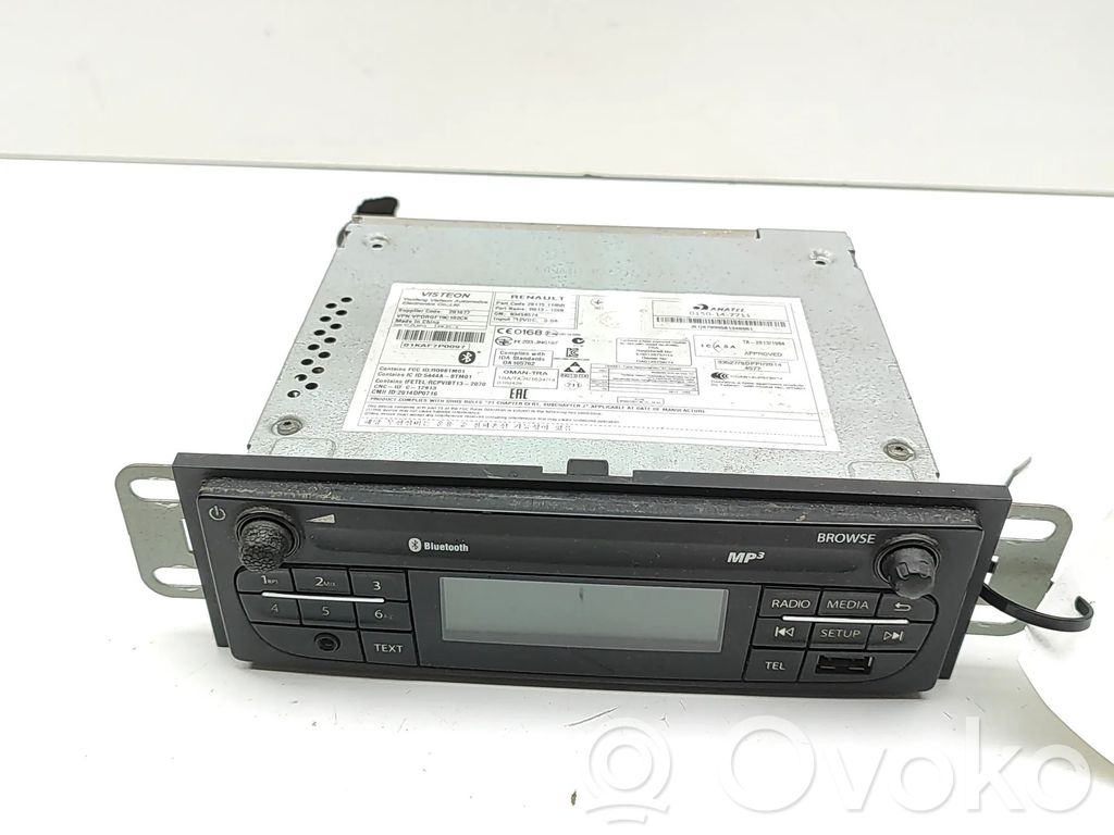 Opel Vivaro Panel / Radioodtwarzacz CD/DVD/GPS 