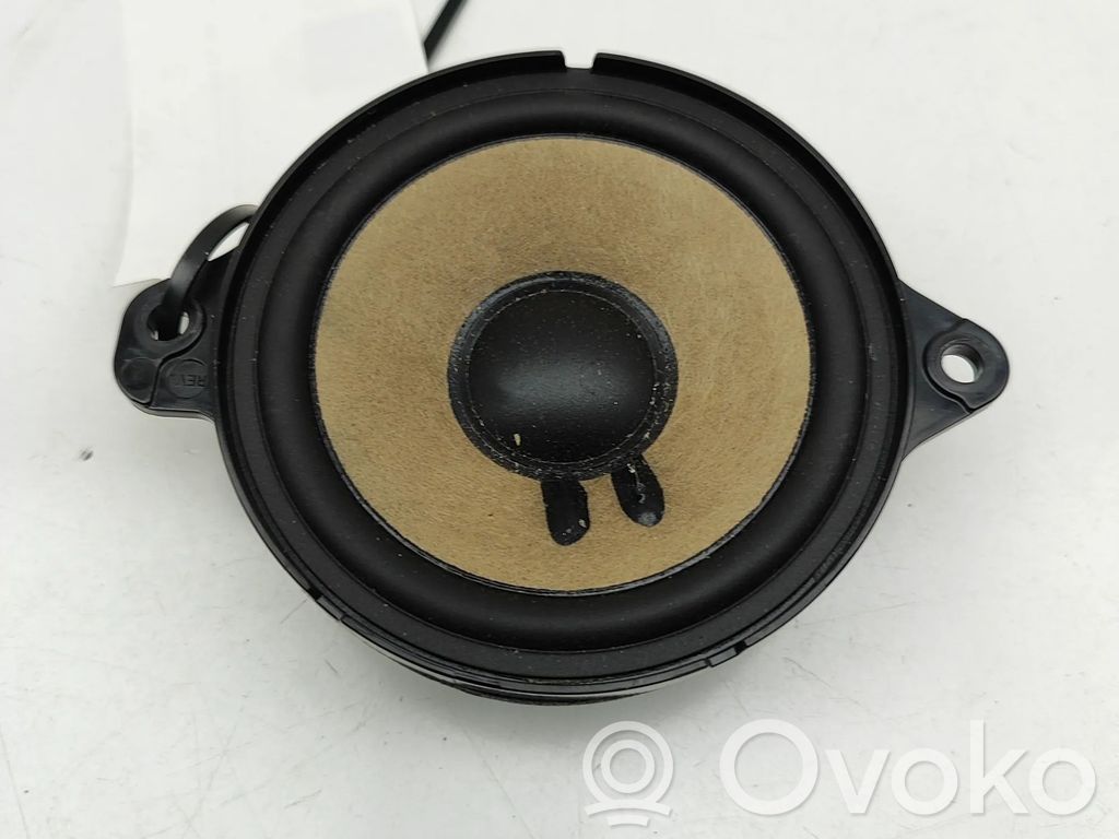 Audi A5 Altavoz de la puerta trasera 
