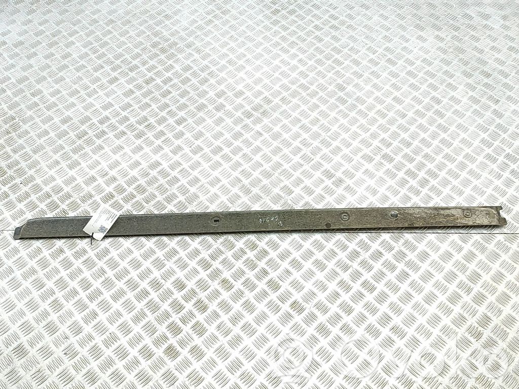 Protección inferior lateral   99150462000