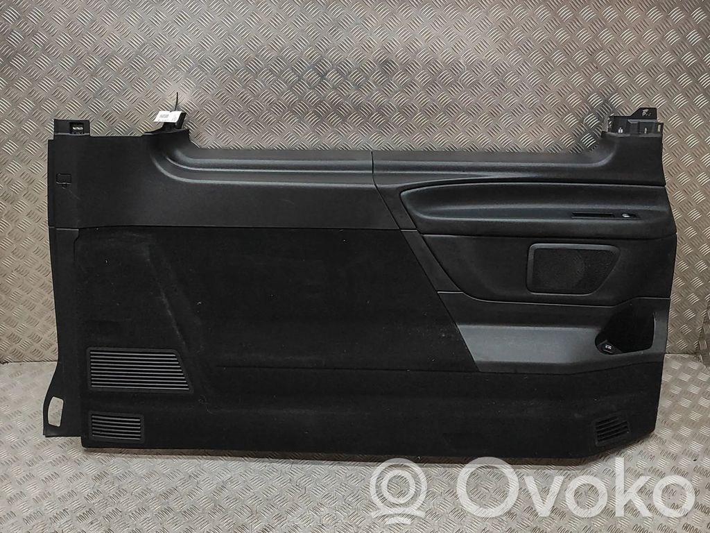 Mercedes-Benz Vito Viano W447 Boczek / Tapicerka / bagażnika 