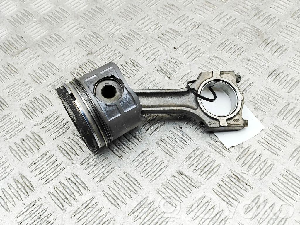 BMW X5 E53 Piston 