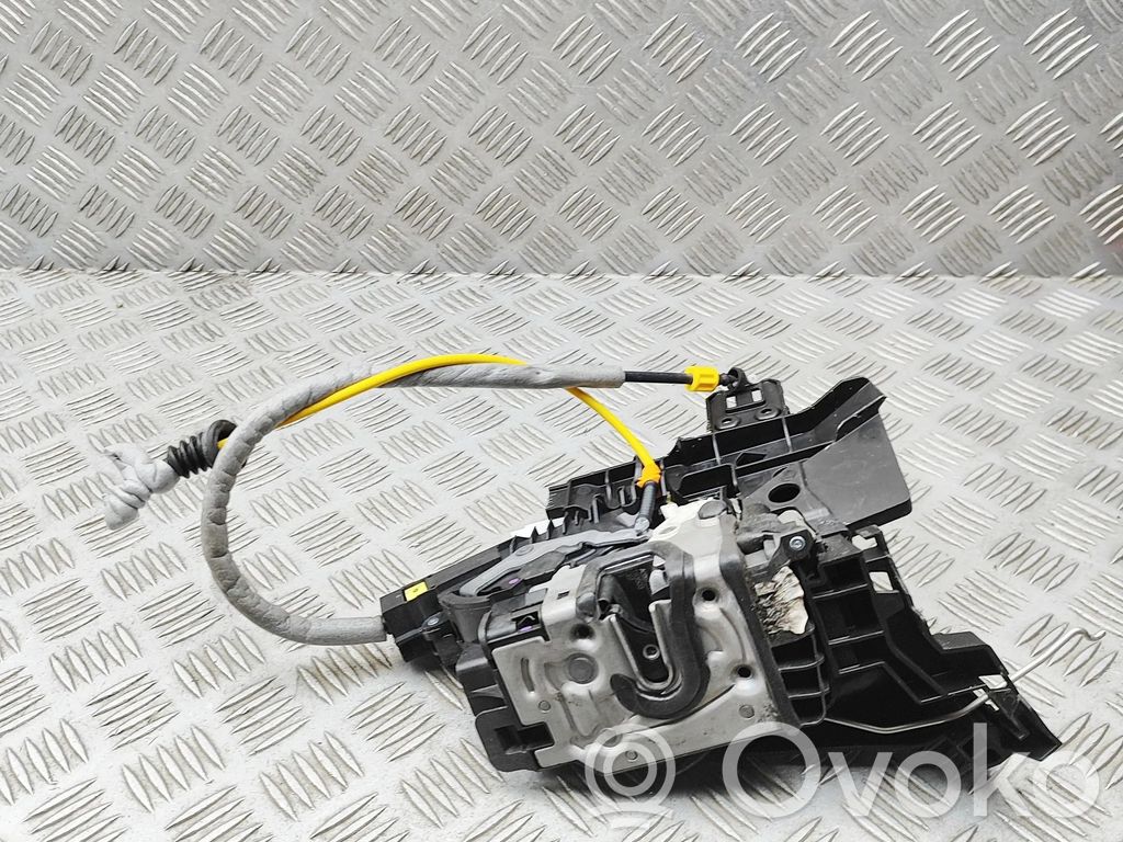 Zamek drzwi przednich   A0997208601,A2220063999