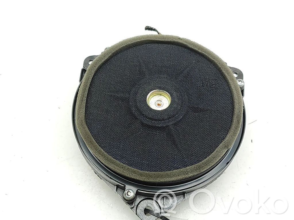 Lexus RC Altavoz de la puerta trasera 