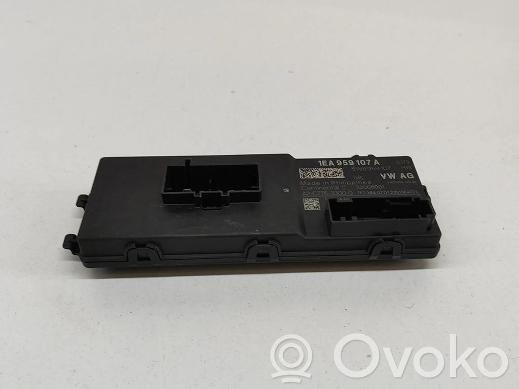 Skoda Enyaq iV Sterownik / Moduł elektrycznej klapy tylnej / bagażnika 
