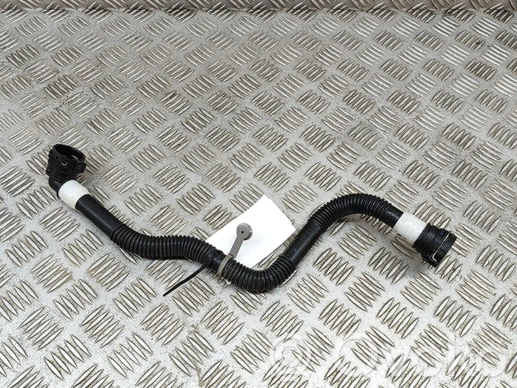 Tesla Model 3 Conductă/furtun lichid de răcire motor 