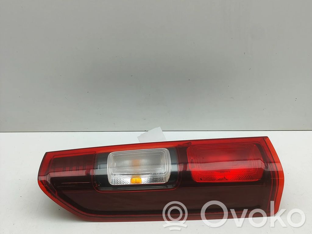 Fiat Talento Lampă spate în caroserie 