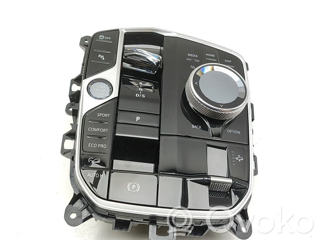 Un conjunto de interruptores   5A9CB19
