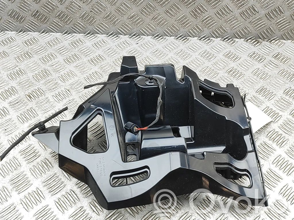 BMW XM Takapuskurin kannake 