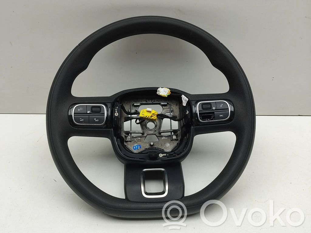 Toyota ProAce City Stūre 