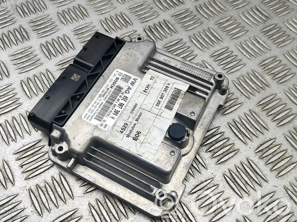 Engine control unit/module   05E907309H,0261S21433