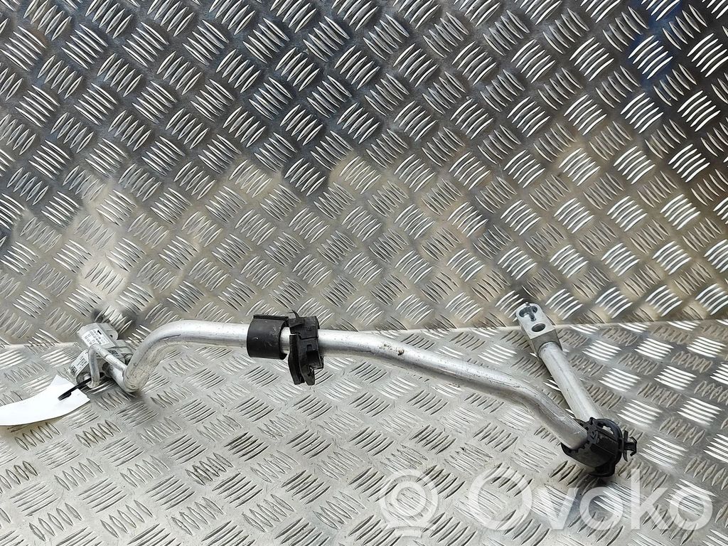 Audi e-tron Ilmastointilaitteen putki (A/C) 