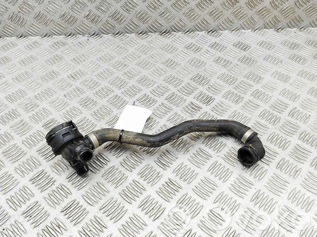 BMW iX Engine coolant pipe/hose 