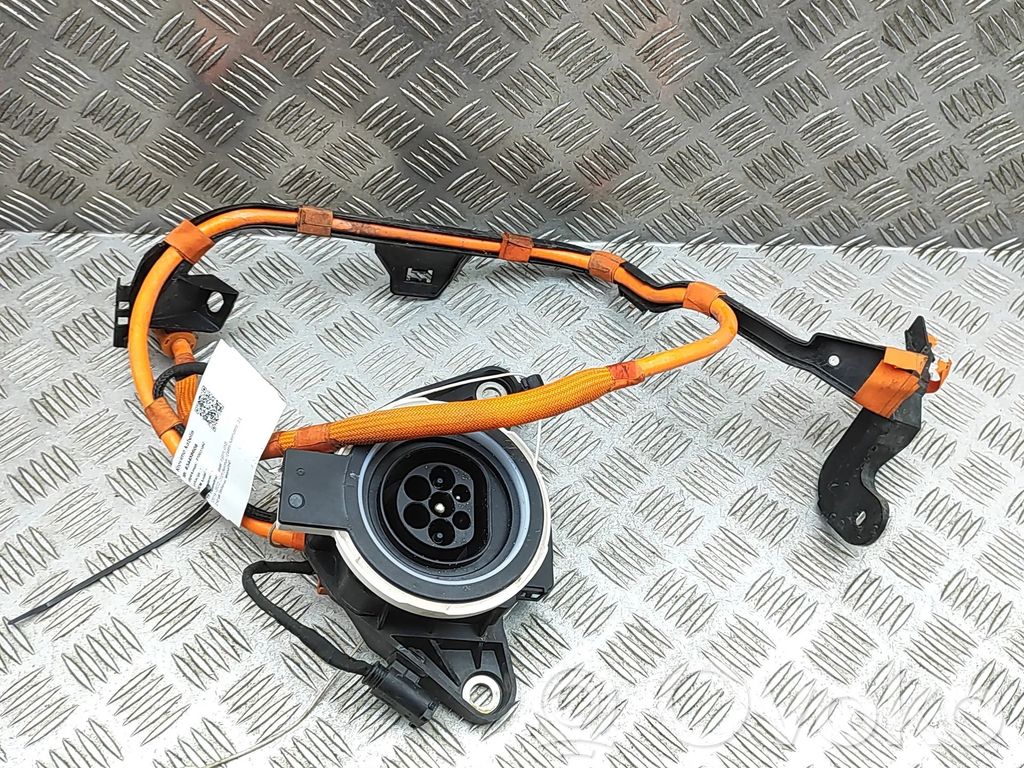 Kabel do ładowania samochodu elektrycznego   9453496,7409973