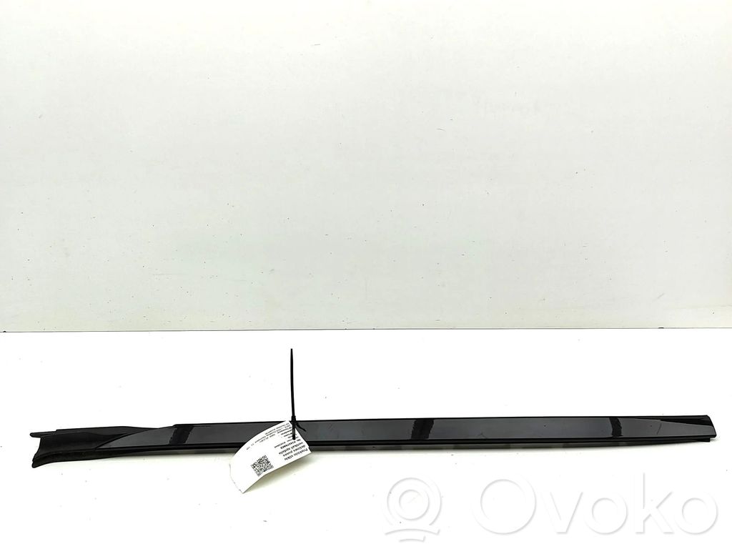 BMW X5 G05 Windshield trim 
