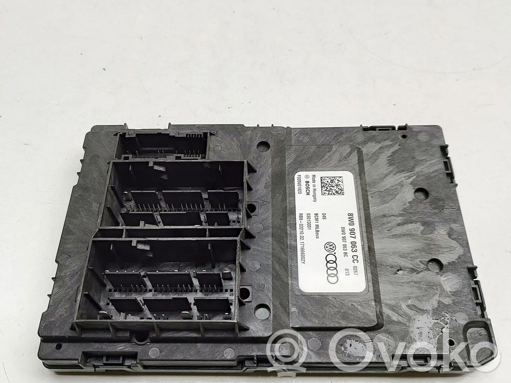 Audi A4 S4 B9 8W Korin keskiosan ohjainlaite 