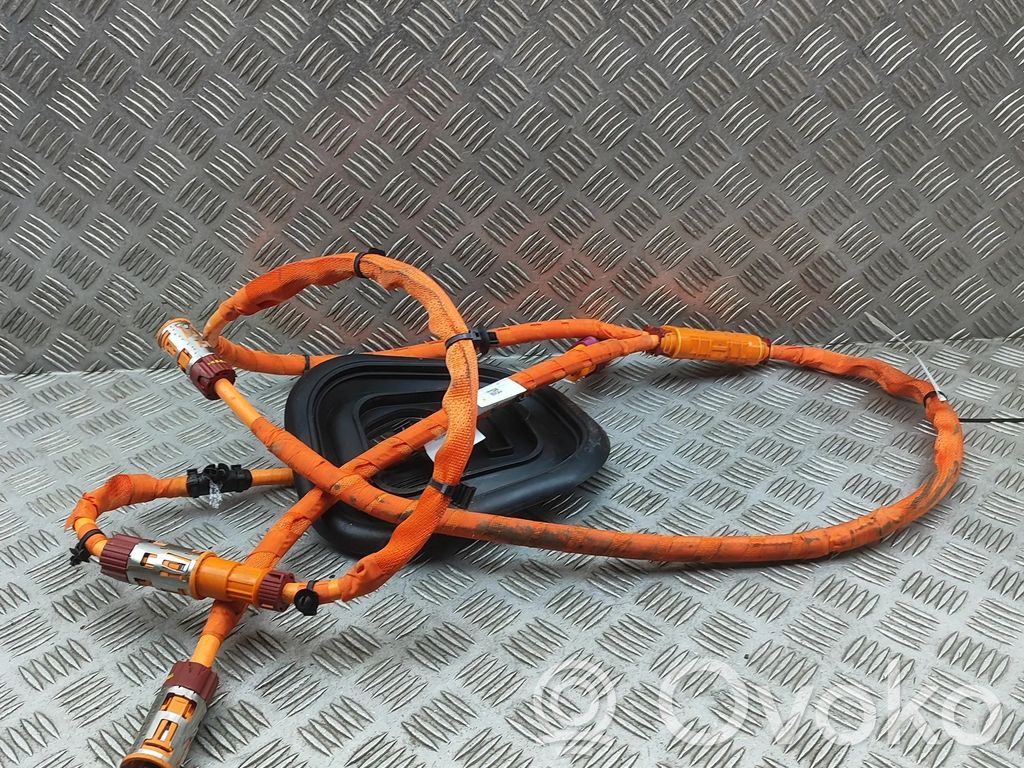 Otros cableados   85E820299B,85F971725B