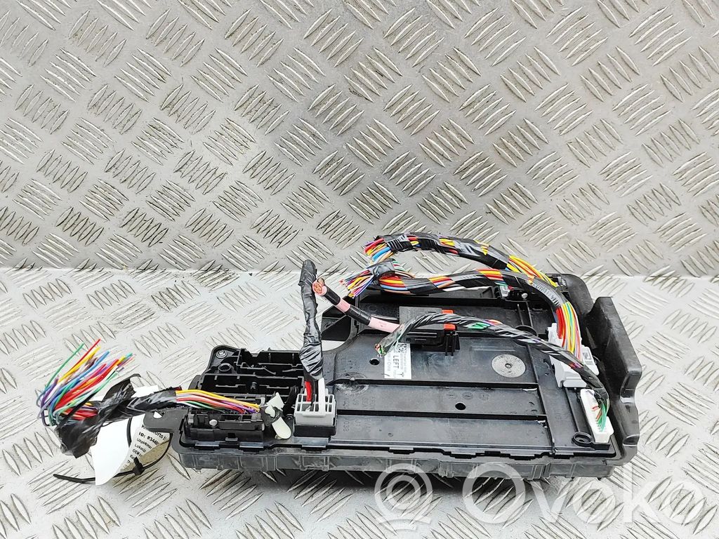 Tesla Model Y Modul de control caroserie central 