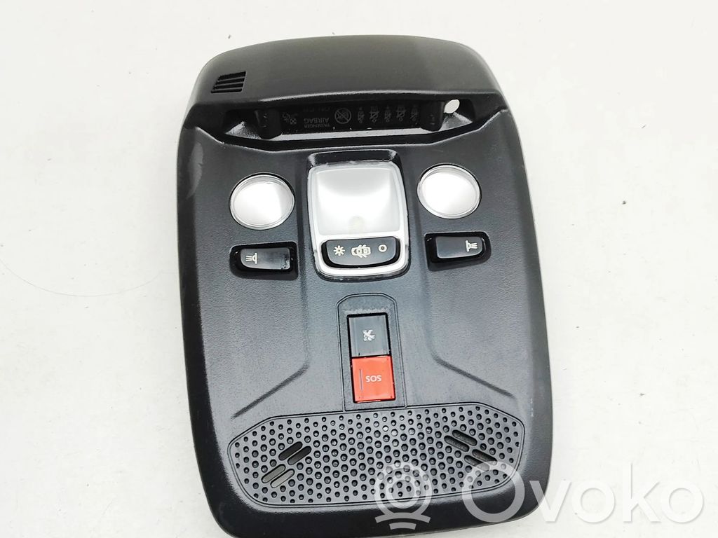 Peugeot 2008 II Etuistuimen valo 