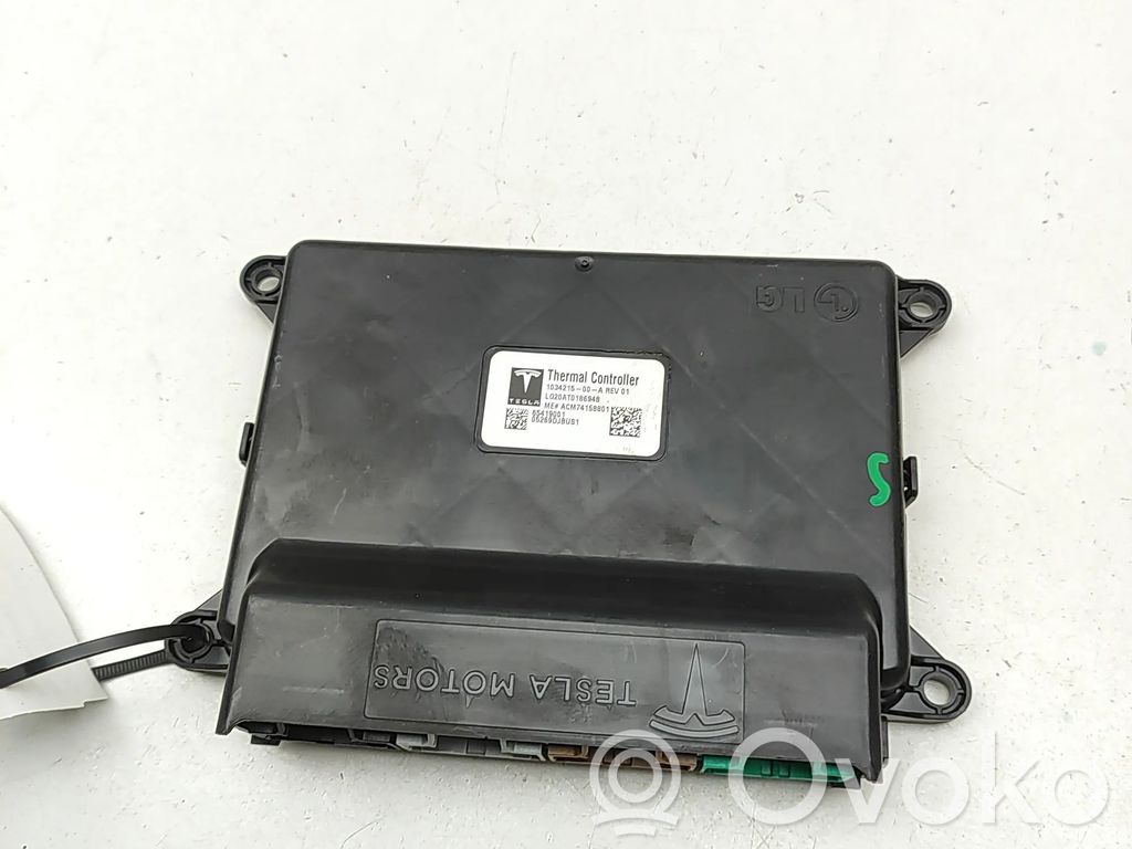Tesla Model X Muut laitteet 