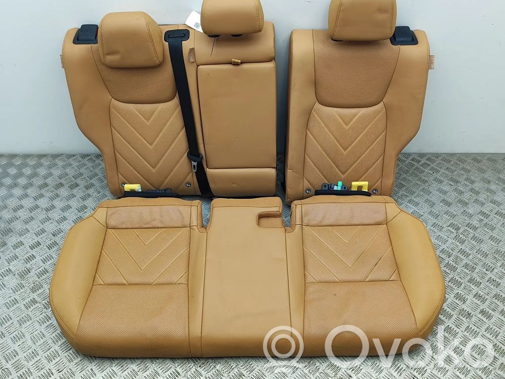 Takaistuin   7150378050,7107578340E2,7101778070,7101878070