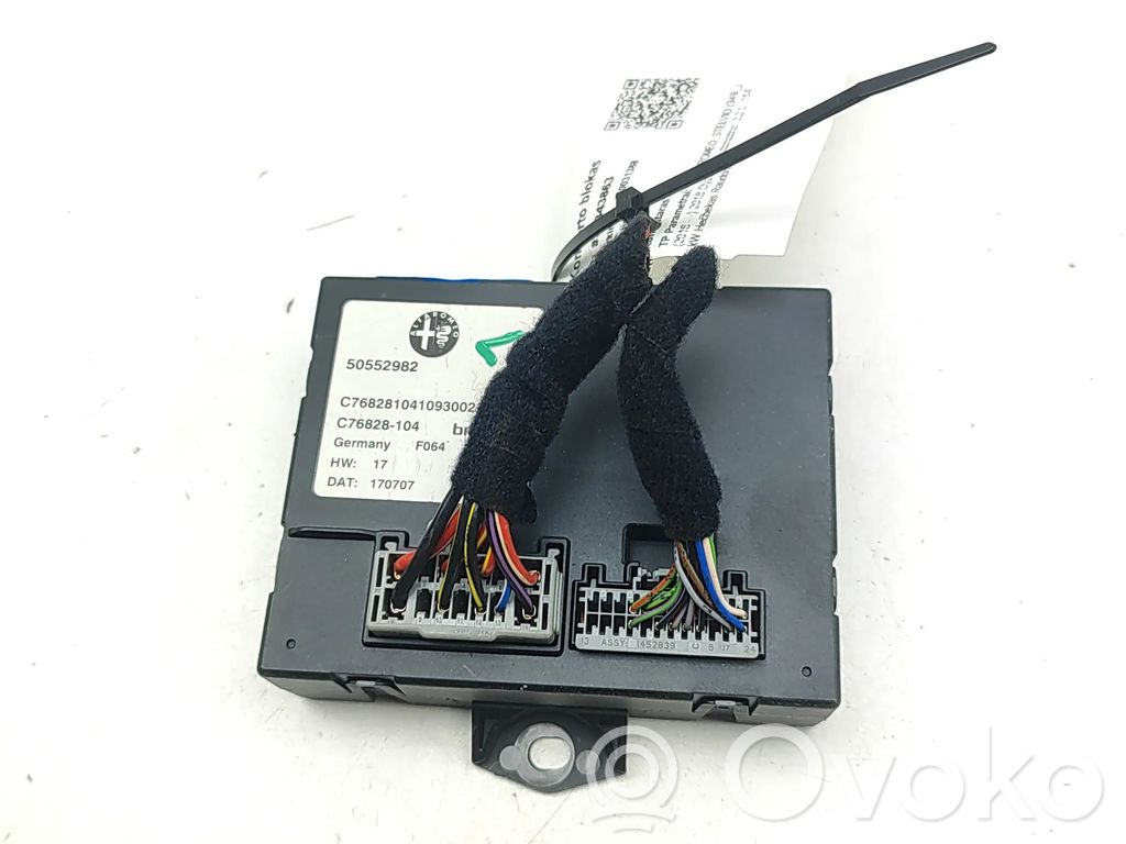 Alfa Romeo Stelvio Korin keskiosan ohjainlaite 