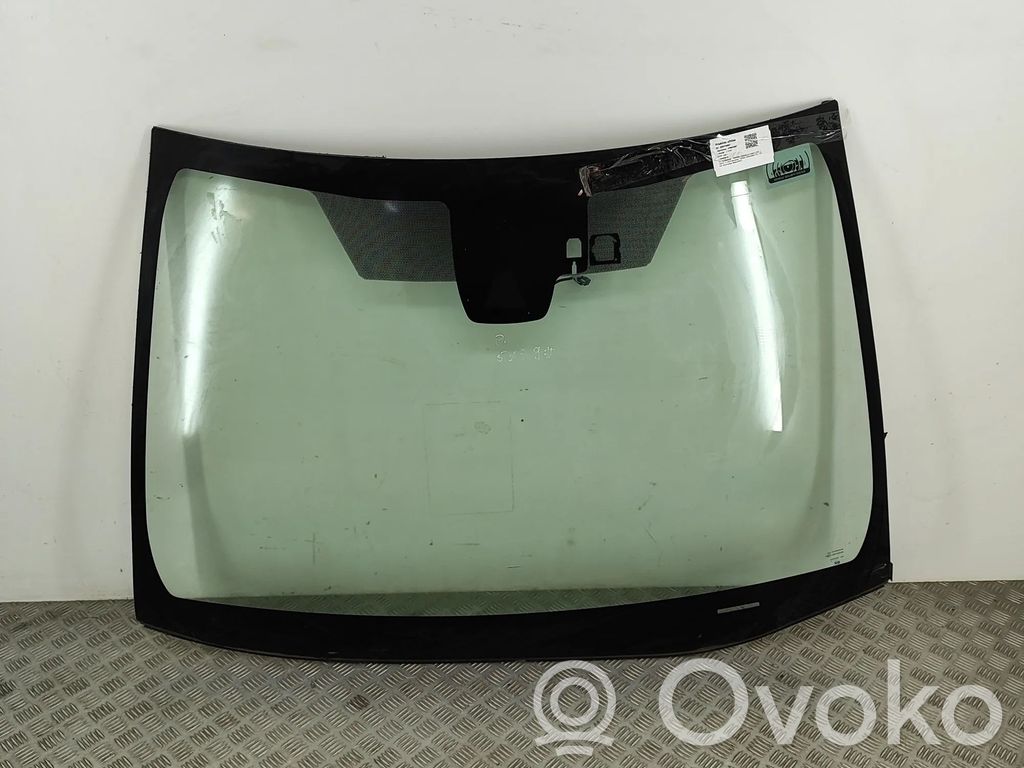 Front windscreen/windshield window   43R010335,5610102R81
